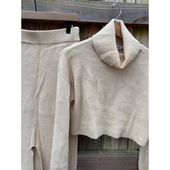 Moodie Ribbed Knit Two-Piece Set  - Picture 4 of 7